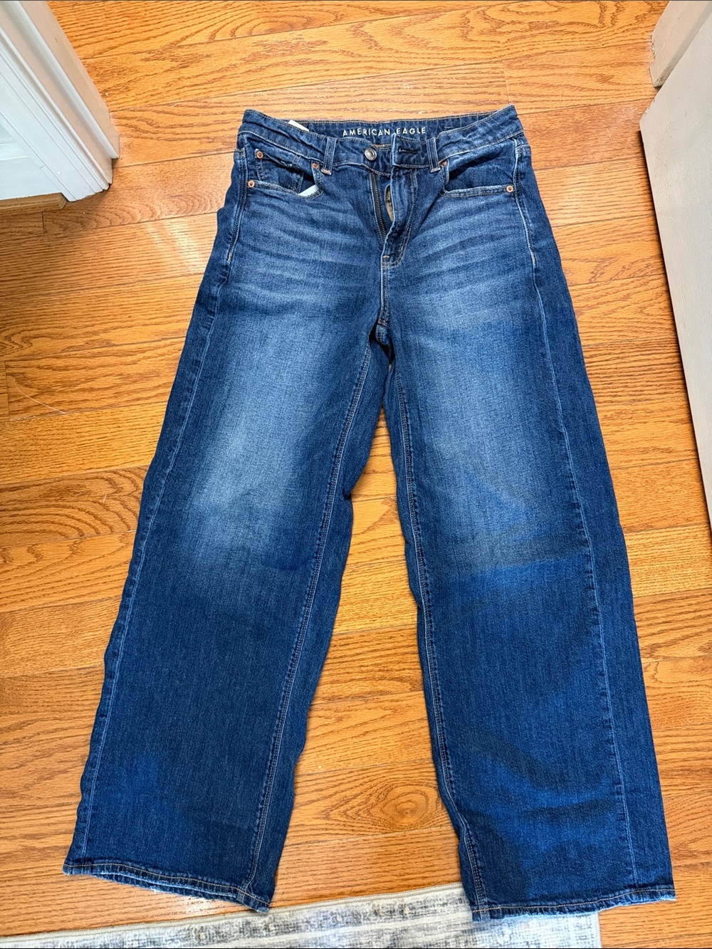 American Eagle Outfitters Women’s Wide-Leg Jeans – Dark Blue